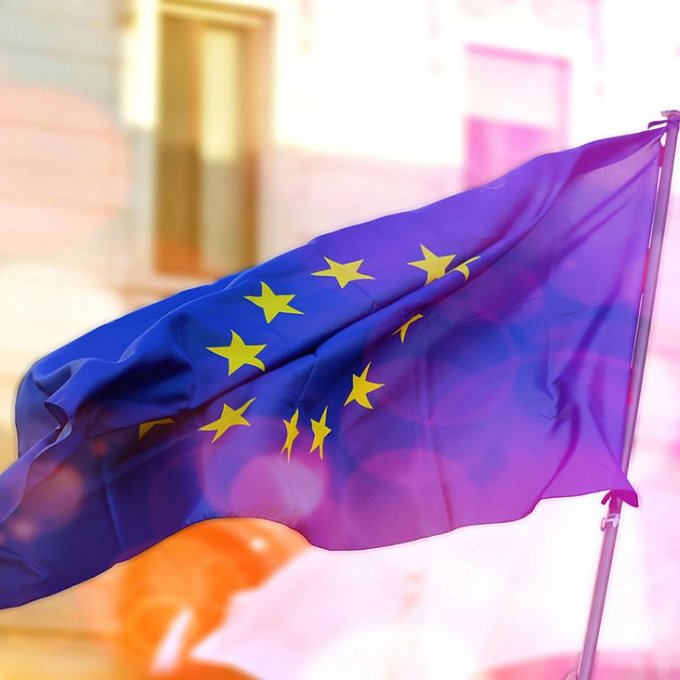 Dollar outruns the Rivals as euro flags ahead of ECB meeting