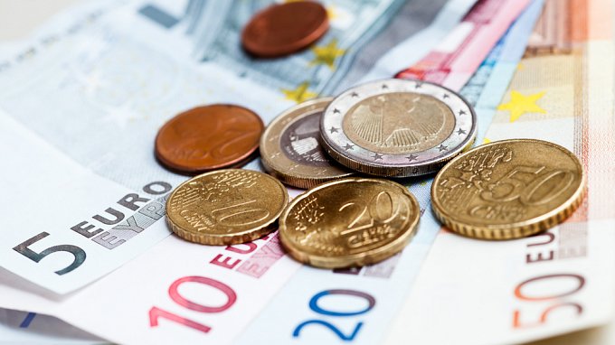 Euro Continues to Struggle as US Dollar Breaks Out Upside